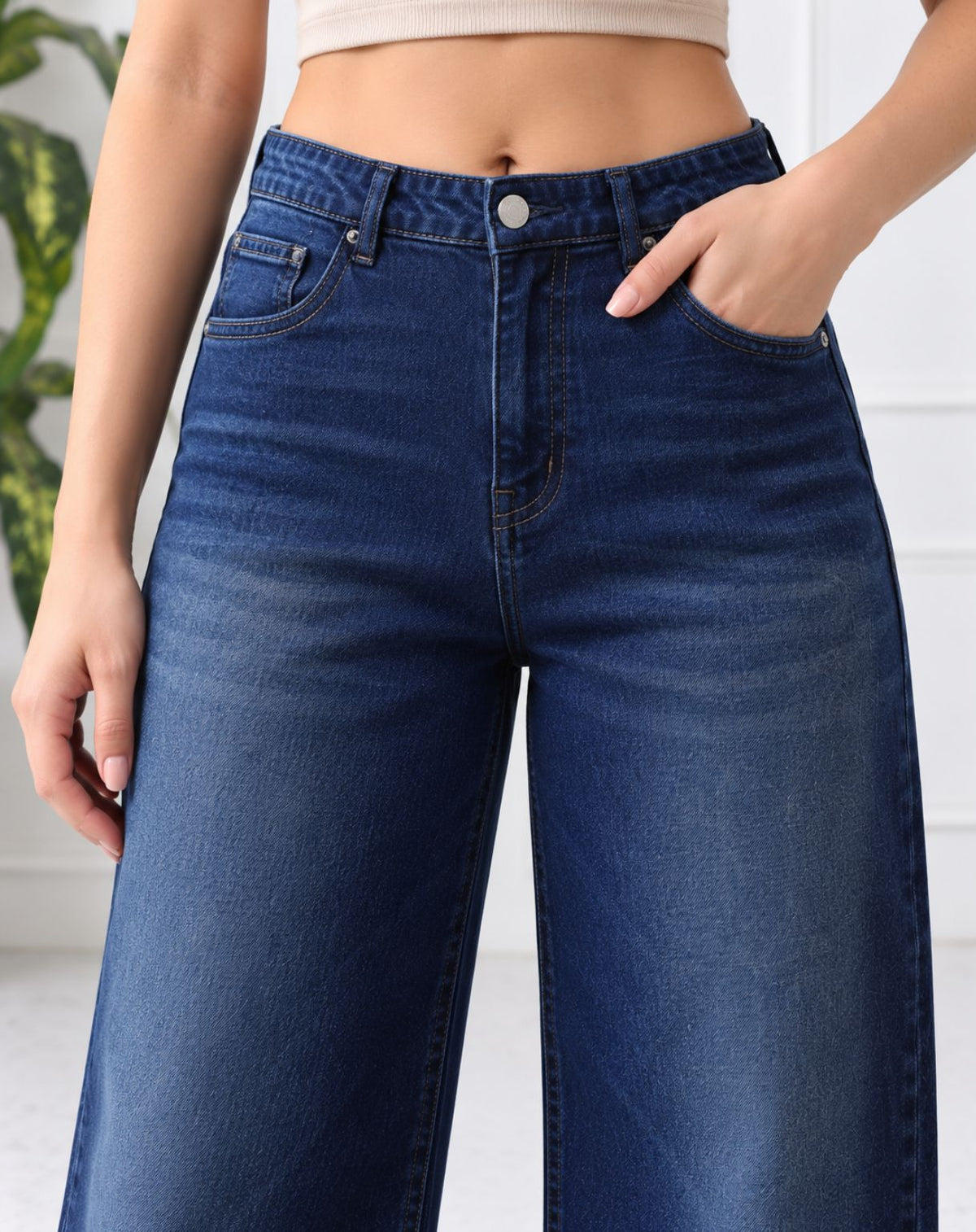 Women’s Blue Mid-Rise Wide-Leg Whisker Jeans