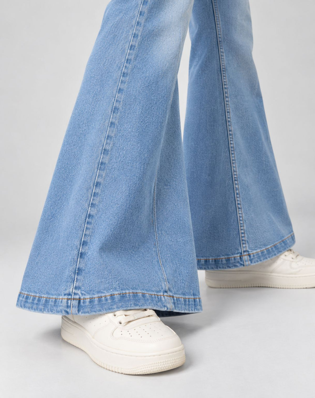 Women Mid Rise Bootcut Denim Jeans – Light Fade Stretch Casual Wear