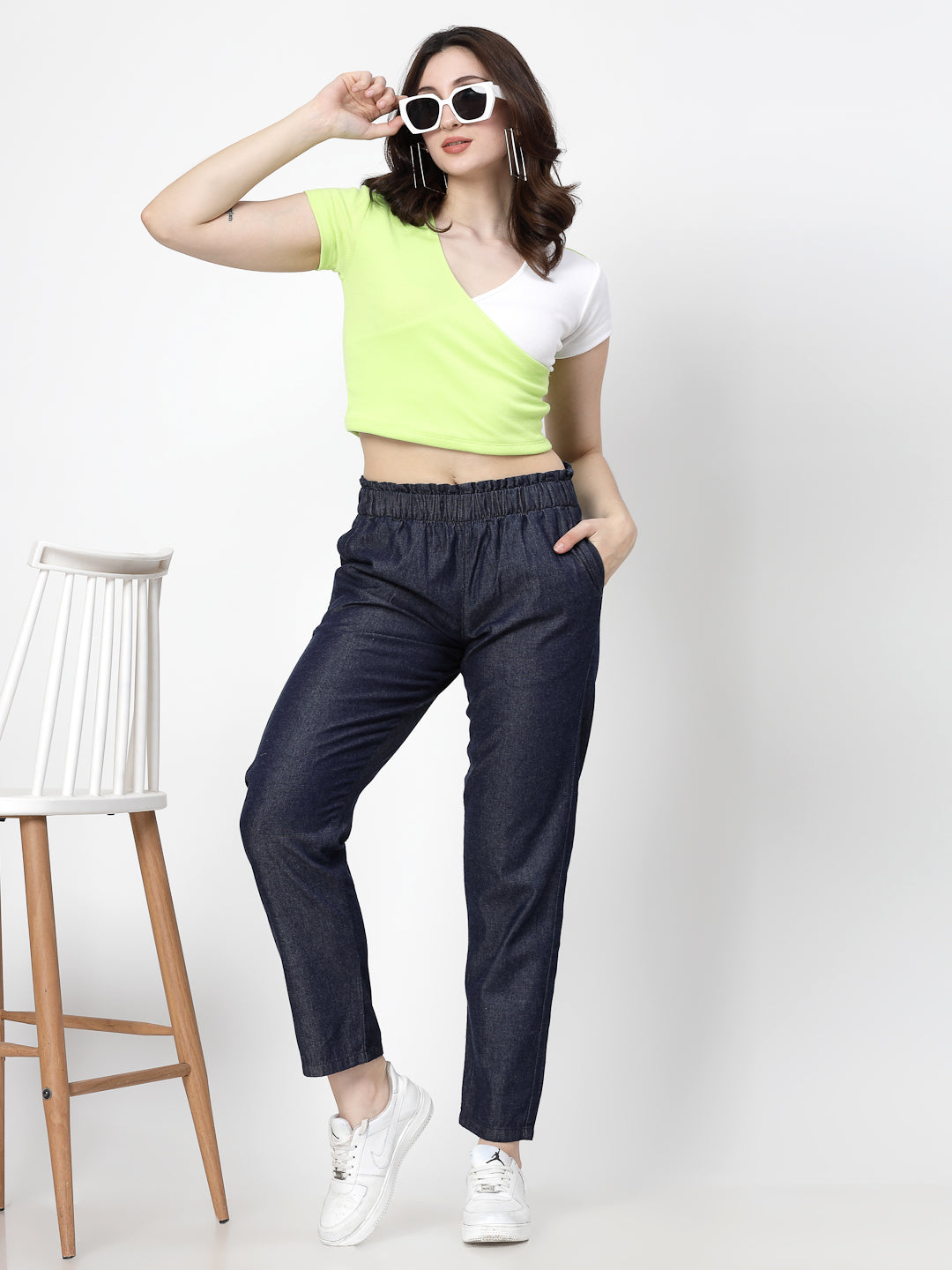 Relaxe Fit Dark Indigo Cotton Denim Jeans For Women - Cosmic Trio