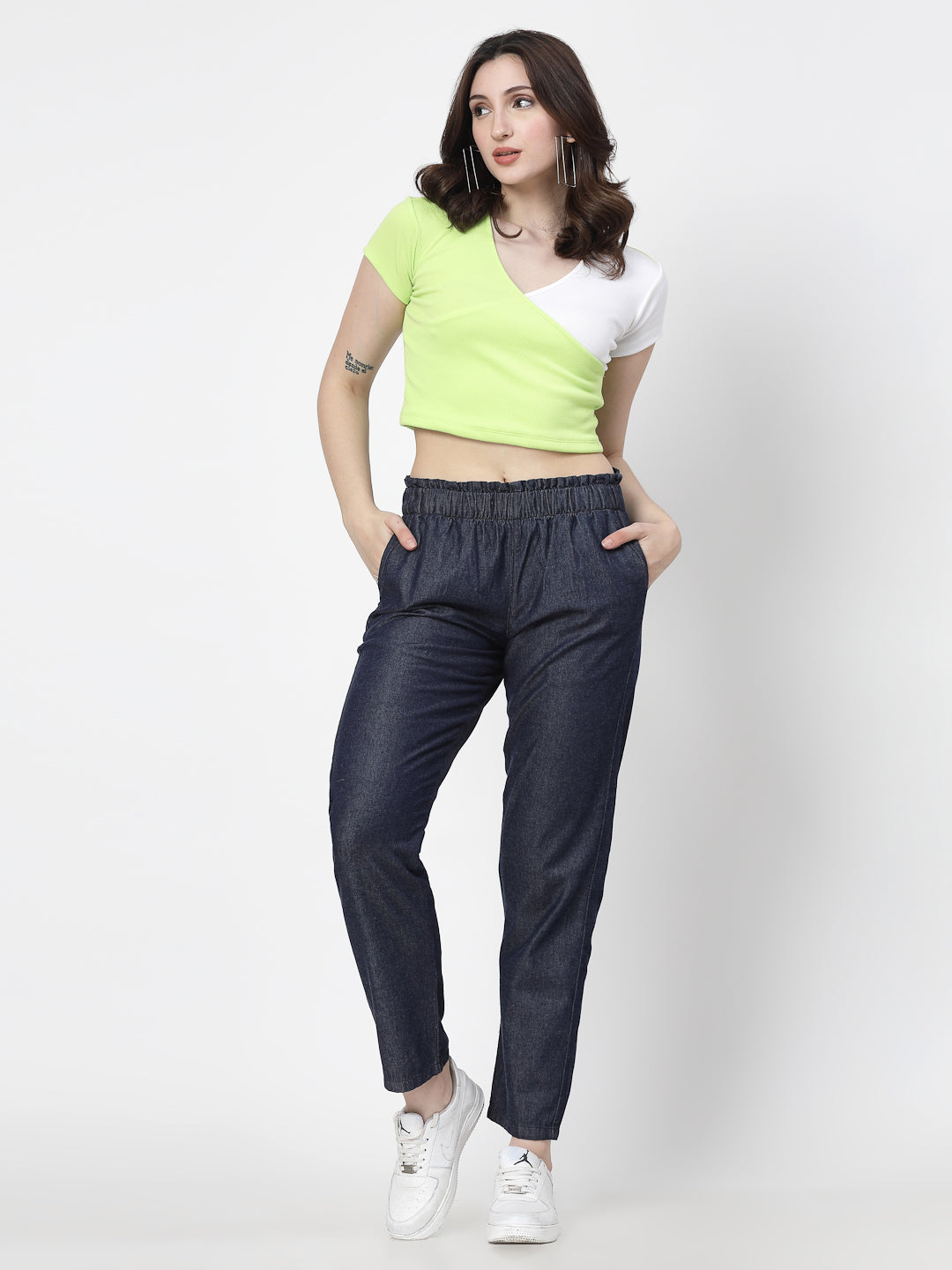 Relaxe Fit Dark Indigo Cotton Denim Jeans For Women - Cosmic Trio