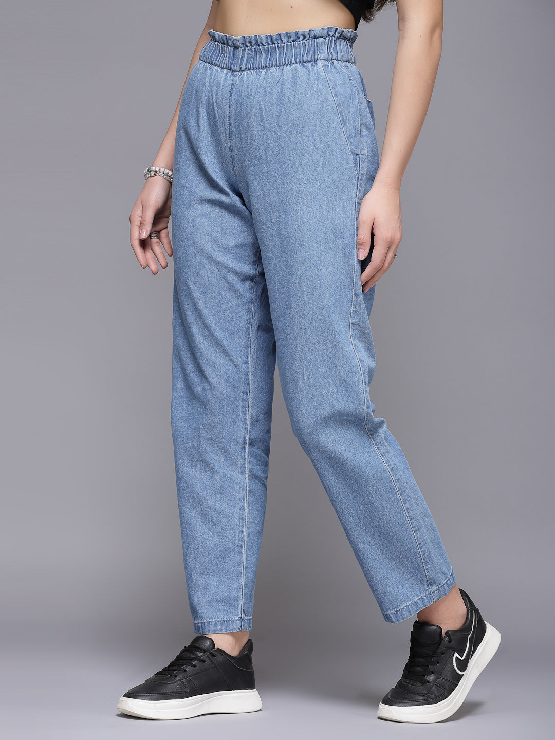 Relaxe Fit Mid Indigo Cotton Denim Jeans For Women - Cosmic Trio