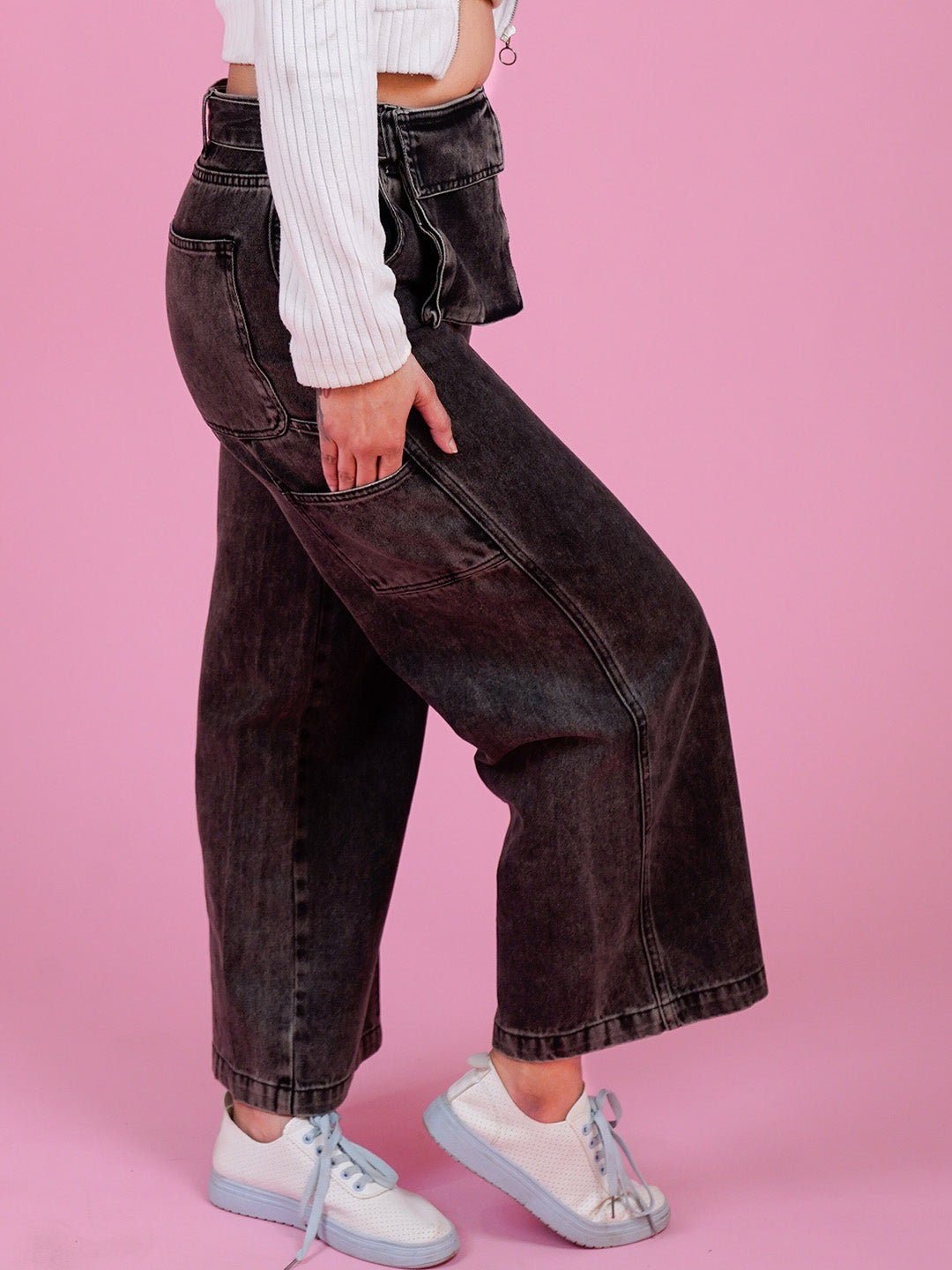 Women's High-Waist Black Denim Cargo Jeans with Utility Pocket - Cosmic Trio