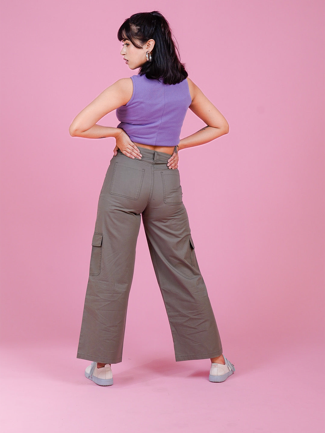 Olive Cotton Loose Fit Cargo Jeans – 8 Pocket Party Style