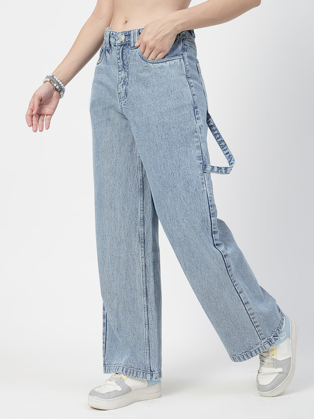 Women Light Indigo Straight Fit Cotton Denim Jeans