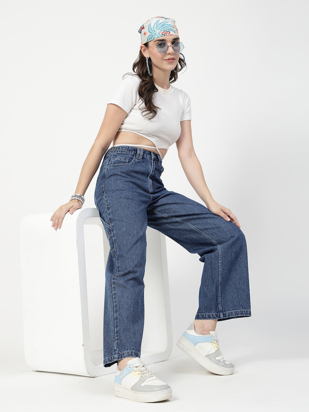 Women Mid Indigo Straight Fit Cotton Denim Jeans