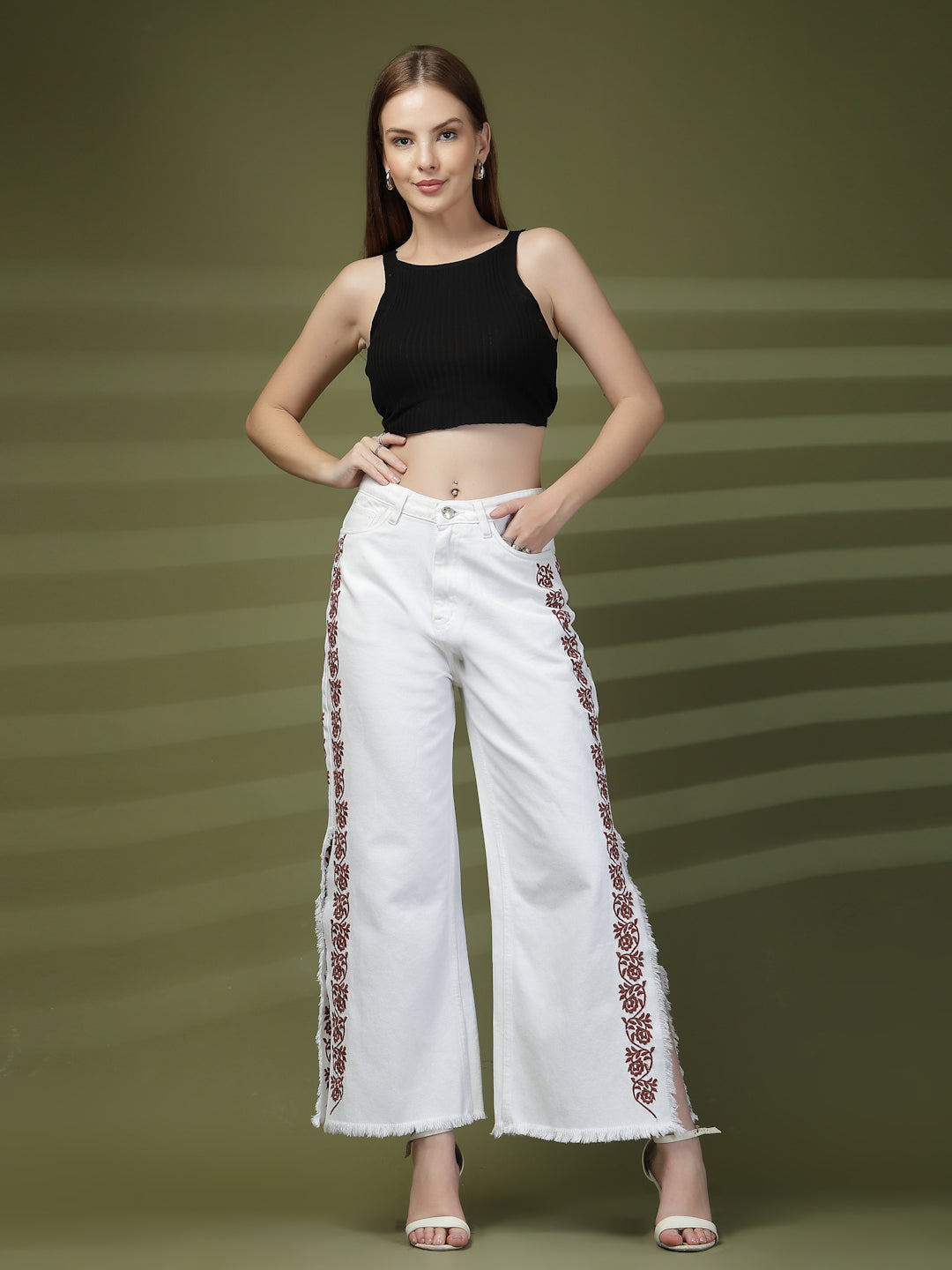 Embroidered white classic denim Jeans