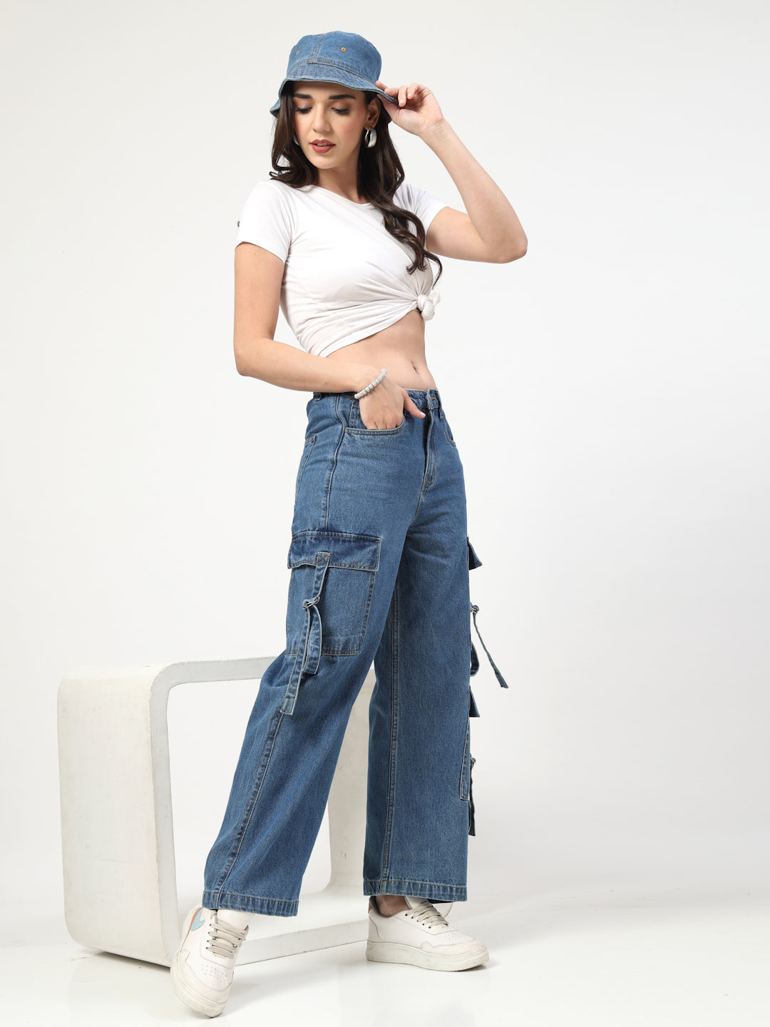 Relaxed Straight Loose Fit Cargos Jeans