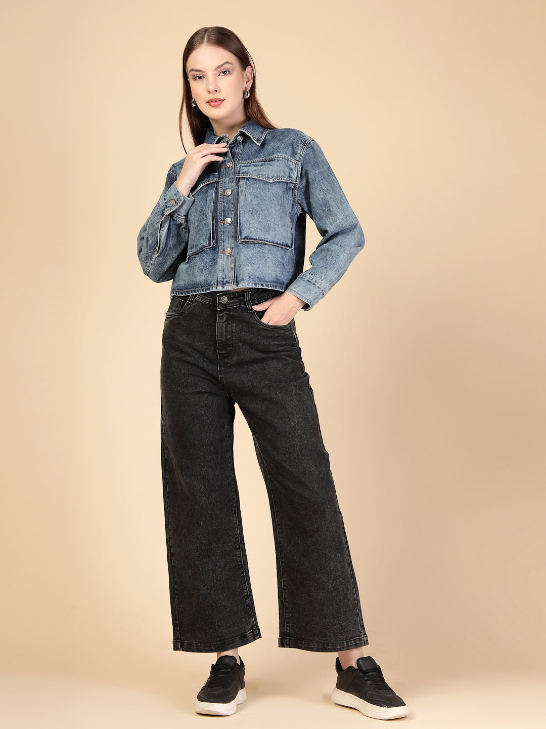 Denim Front button closure with metallic buttons Jacket