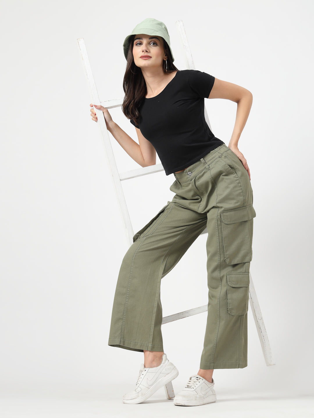 Mid-Rise Relaxed Loose Fit Cargos
