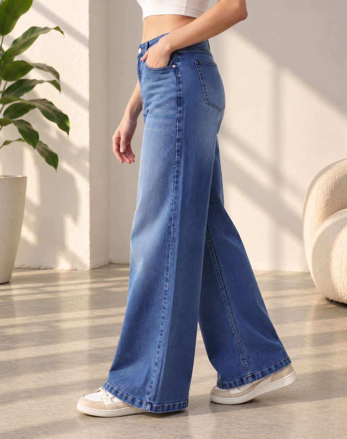 Women’s Light Blue Mid-Rise Wide-Leg Whisker Jeans
