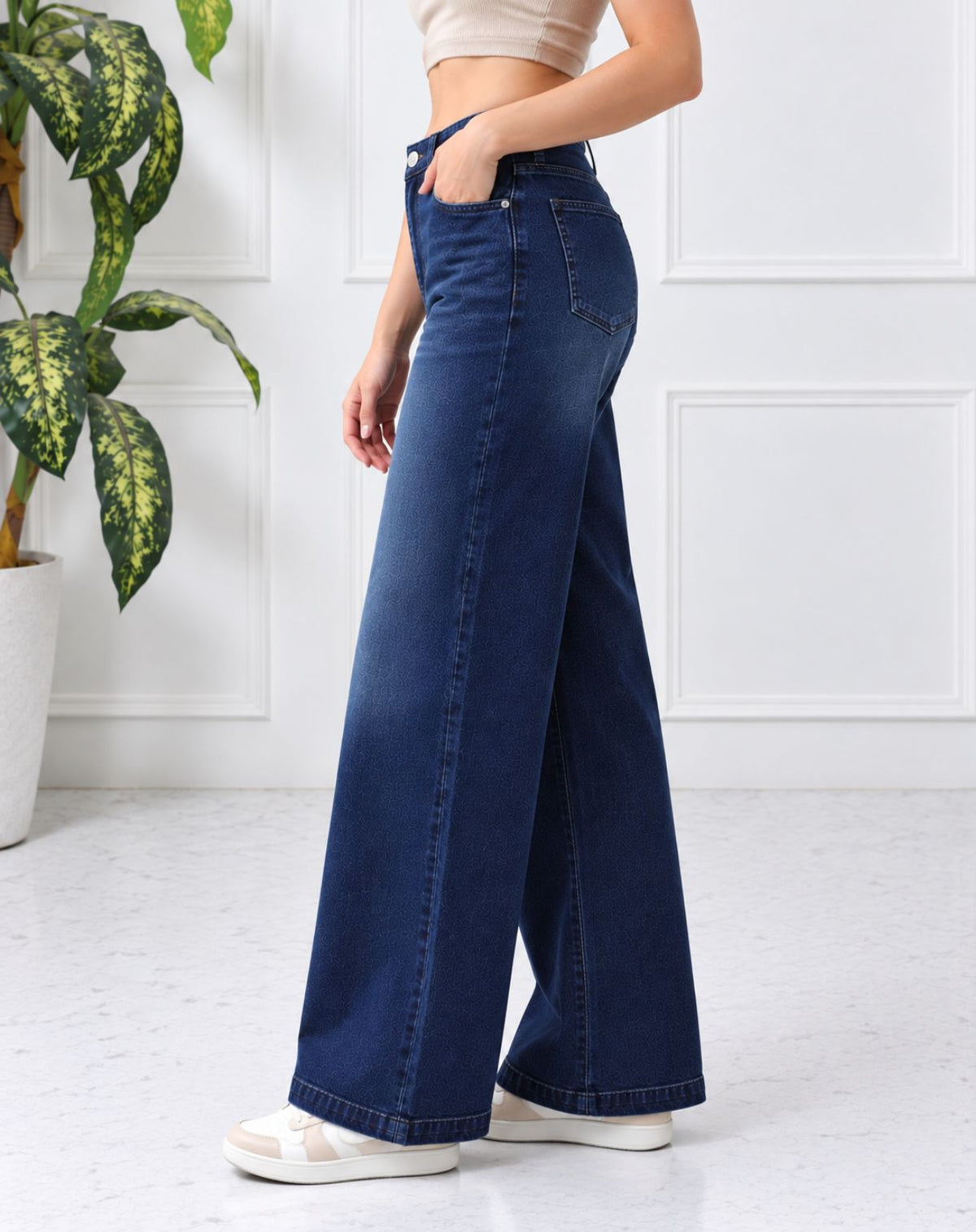 Women’s Blue Mid-Rise Wide-Leg Whisker Jeans