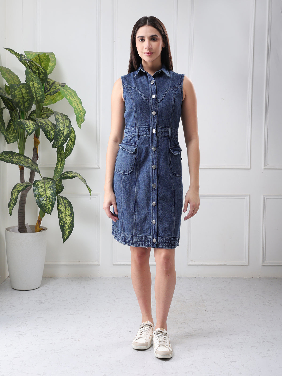Women Blue Denim Sleeveless Shirt Dress with Button Closure